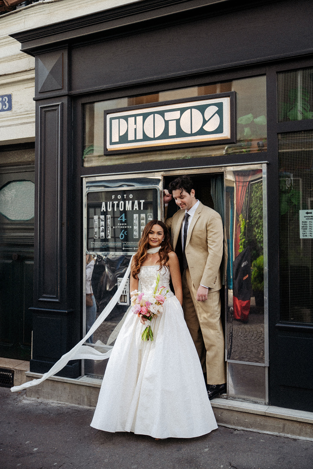 Paris elopement Paris wedding Birdal hair and makeup Paris muah